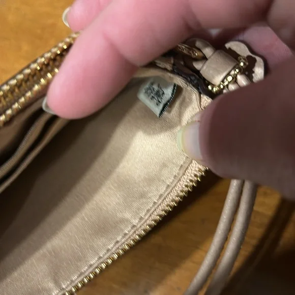 Coach Medium Double Corner Zipper Wristlet Pale Pink with Hang Tag NWOT - Picture 11 of 13